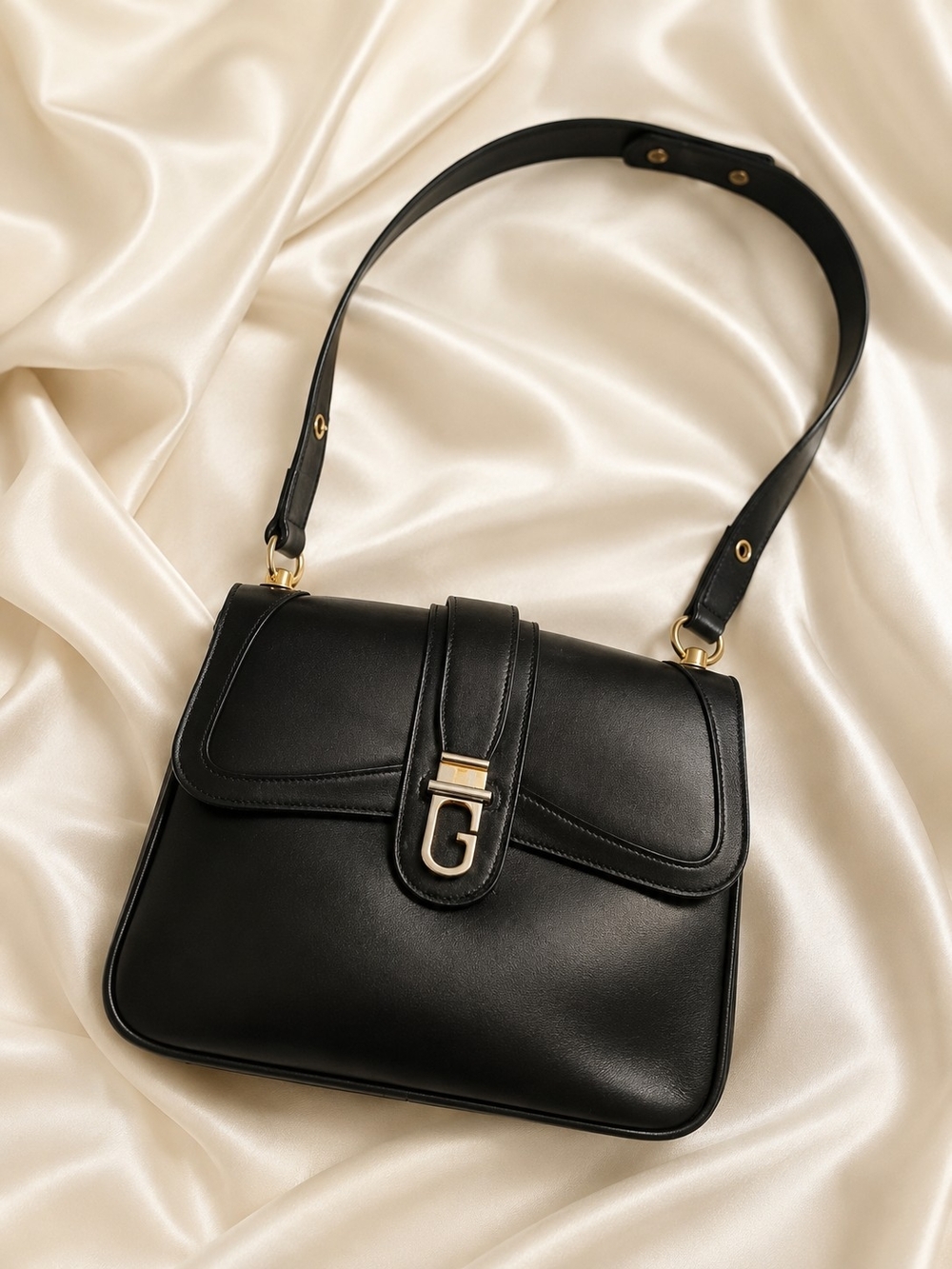 Gucci AUTH VINTAGE 1950-1960s Era Black Lamb Leather Shoulder Bag with Gold RARE